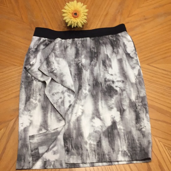 Simply Vera Vera Wang Dresses & Skirts - Simply Vera Vera Wang Skirt